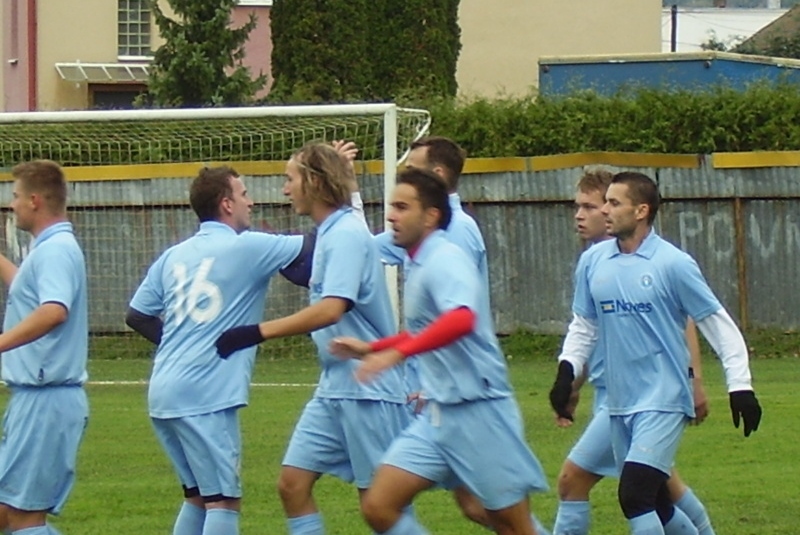 Sezóna 2009/2010 / 13. zápas FK LIPOVNÍK - DOBŠINÁ 3:2